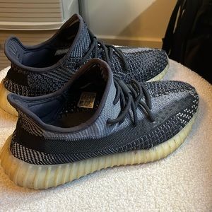 Yeezy 350 Carbon